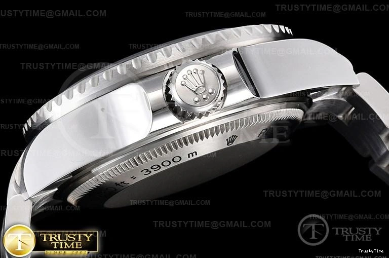 0113 ROLSD093 – Deep Sea Dweller Black Contemporary 1015